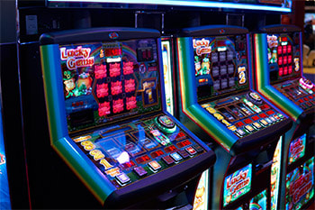 Reihe von Online Casino Spielautomaten