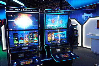 Triple 'VIP Lounge' Casino-Station