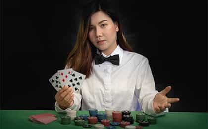 Tischspiele und Live Dealer Spiele